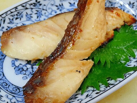 焼き魚をさらに美味しく☆　「桜鯛醤油麹焼き」